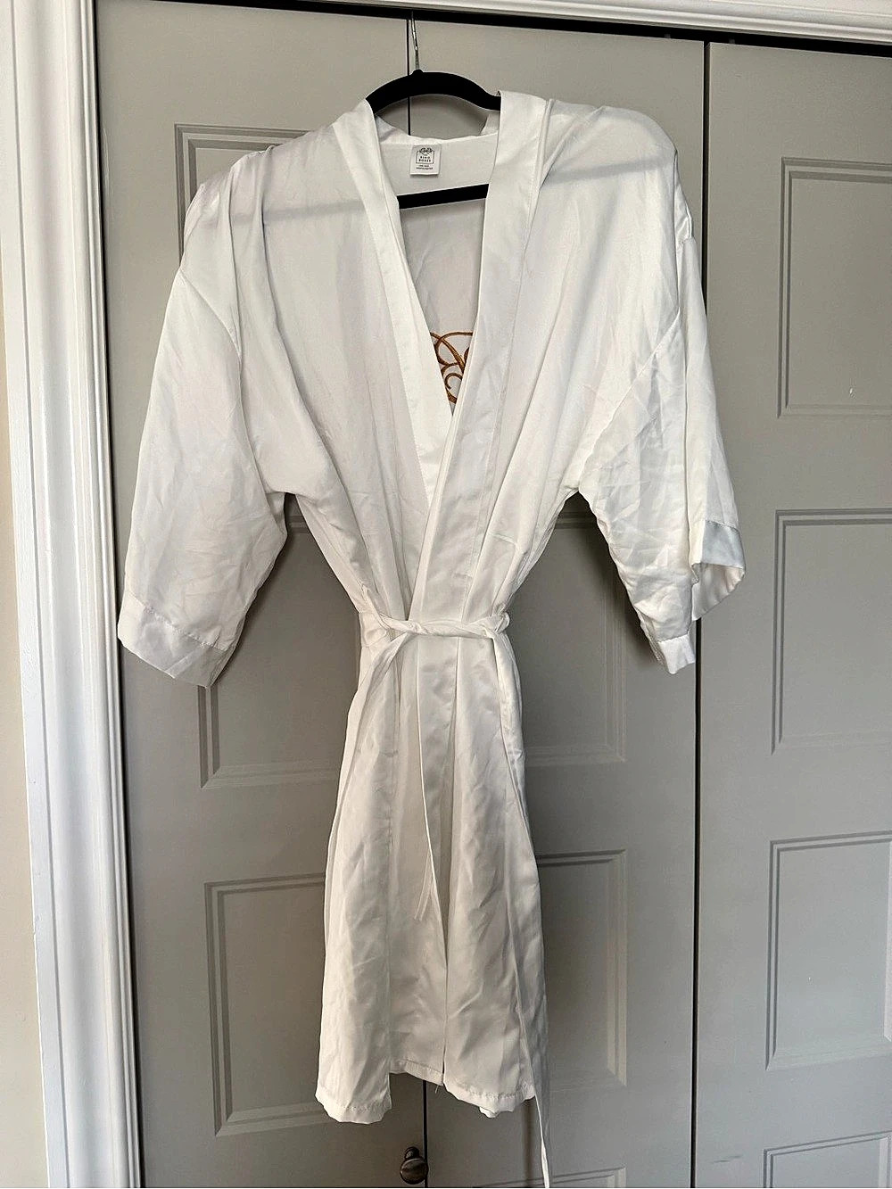 The Ring Boxes Bride Satin Robe White